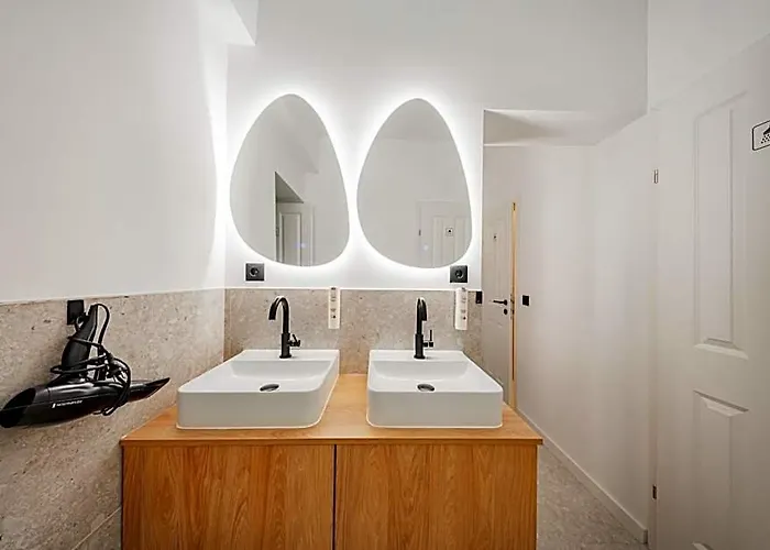 Home1 - Rivé Boutique