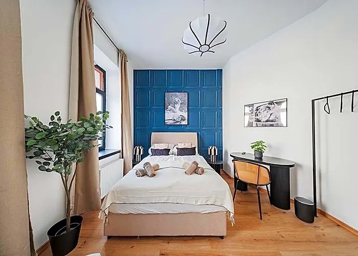 Home1 - Rivé Boutique